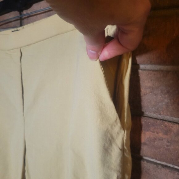 THEORY Treeca Pull-On Pant in Admiral Crepe - Color "Rice", Ankle - Size L - Picture 3 of 11